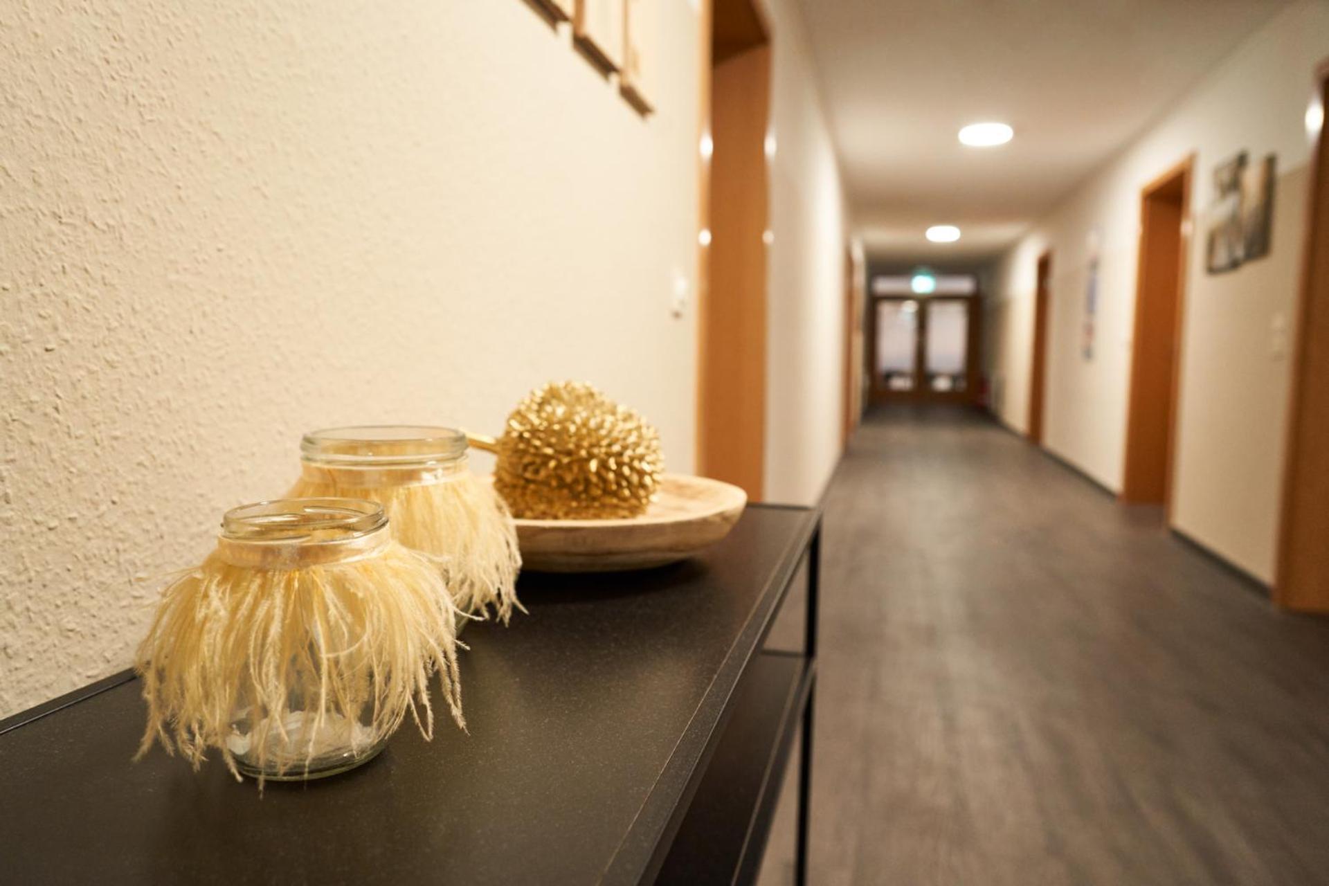 Hotel Zu Den Drei Kronen Donauwörth エクステリア 写真